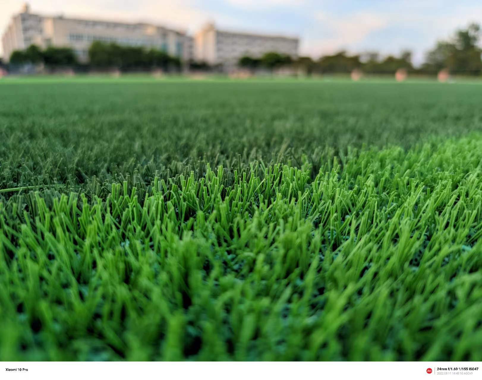 黄冈中学人造草坪足球场